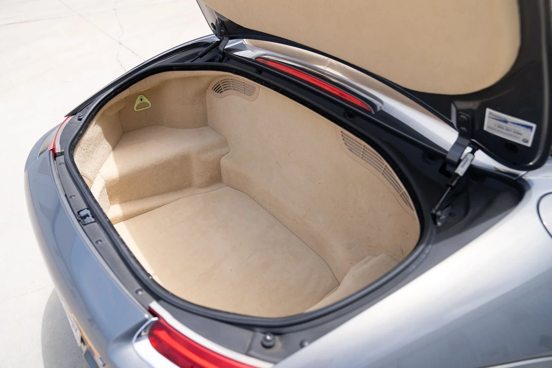 2002 BMW Z8 - Image 26 of 31