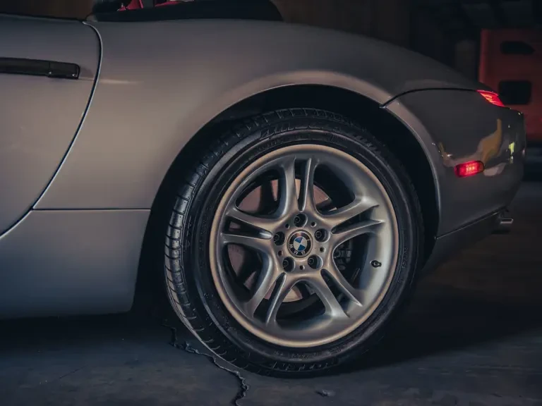 2002 BMW Z8 - Image 15 of 24