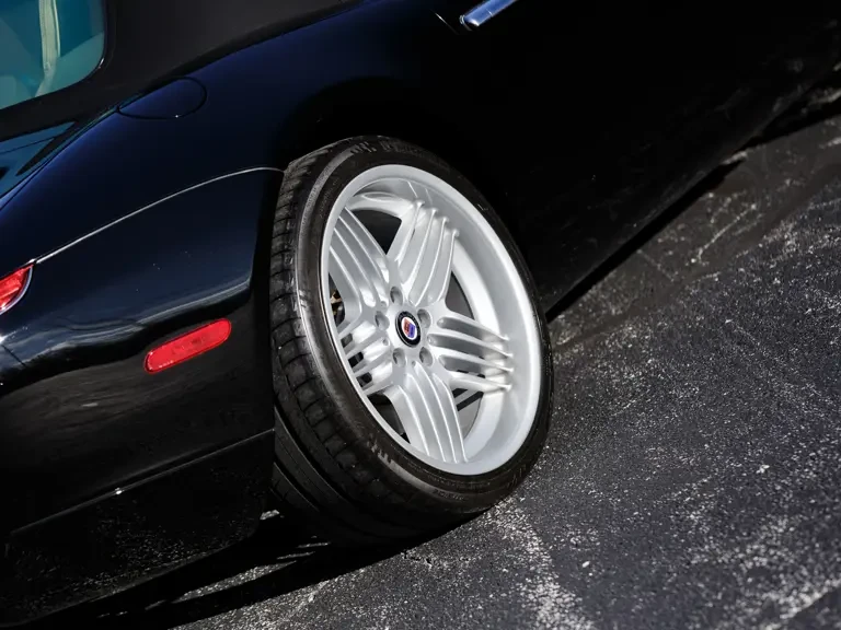 2002 BMW Z8 - Image 17 of 31
