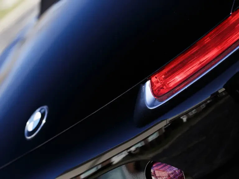 2002 BMW Z8 - Image 18 of 31