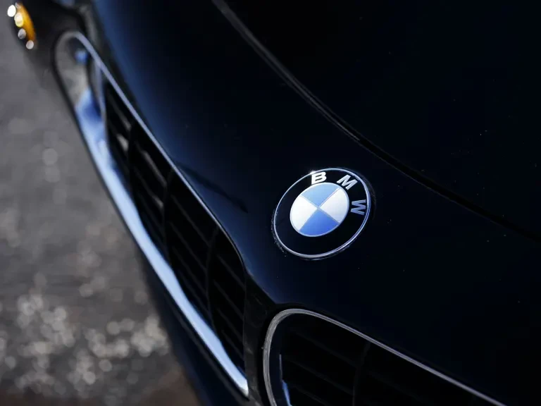 2002 BMW Z8 - Image 13 of 31