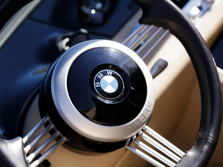 2002 BMW Z8 - Image 31 of 31
