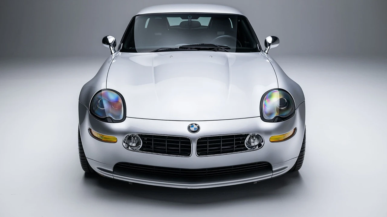 2002 BMW Z8 - Image 14 of 31