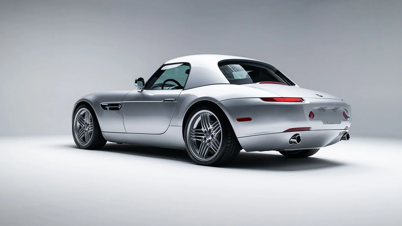 2002 BMW Z8 - Image 3 of 31