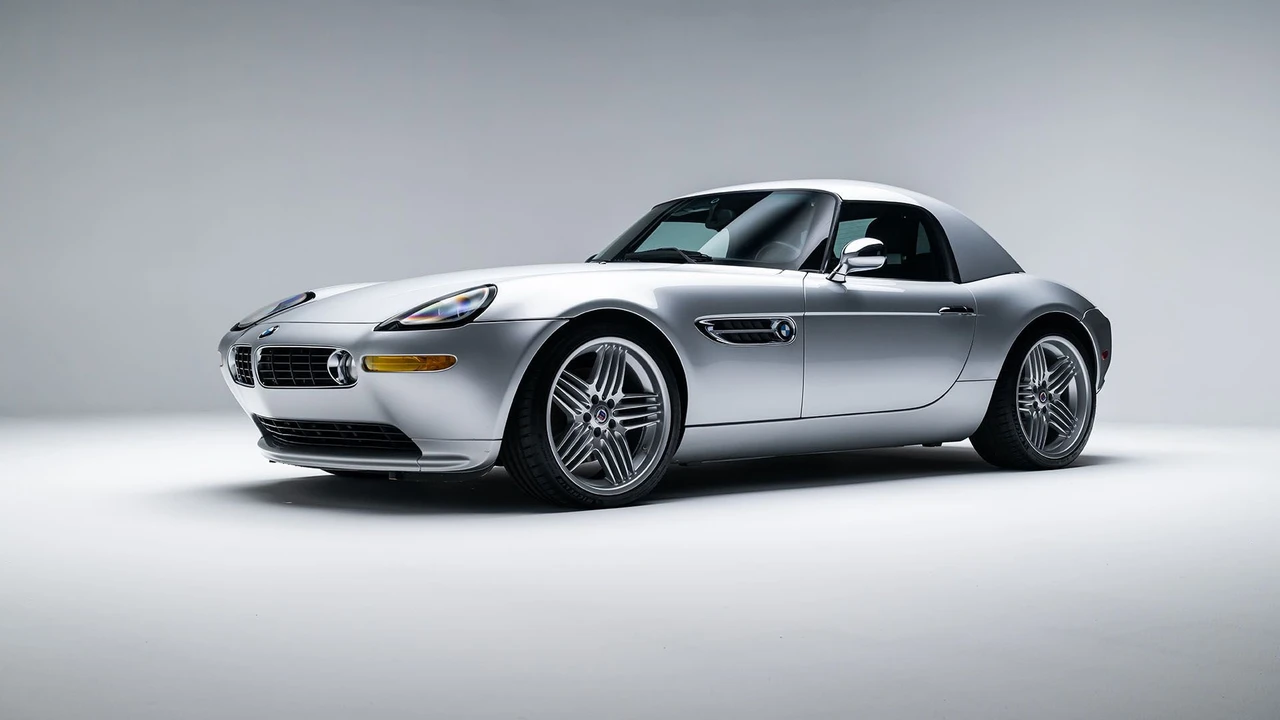 2002 BMW Z8 - Image 8 of 31