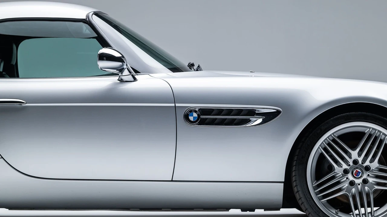 2002 BMW Z8 - Image 27 of 31