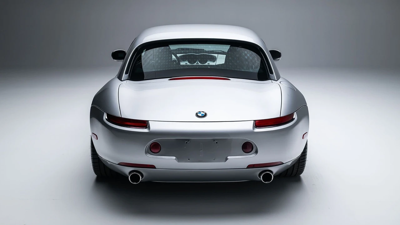 2002 BMW Z8 - Image 16 of 31