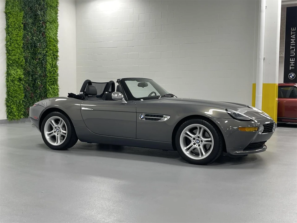 2002 BMW Z8 - Image 11 of 30