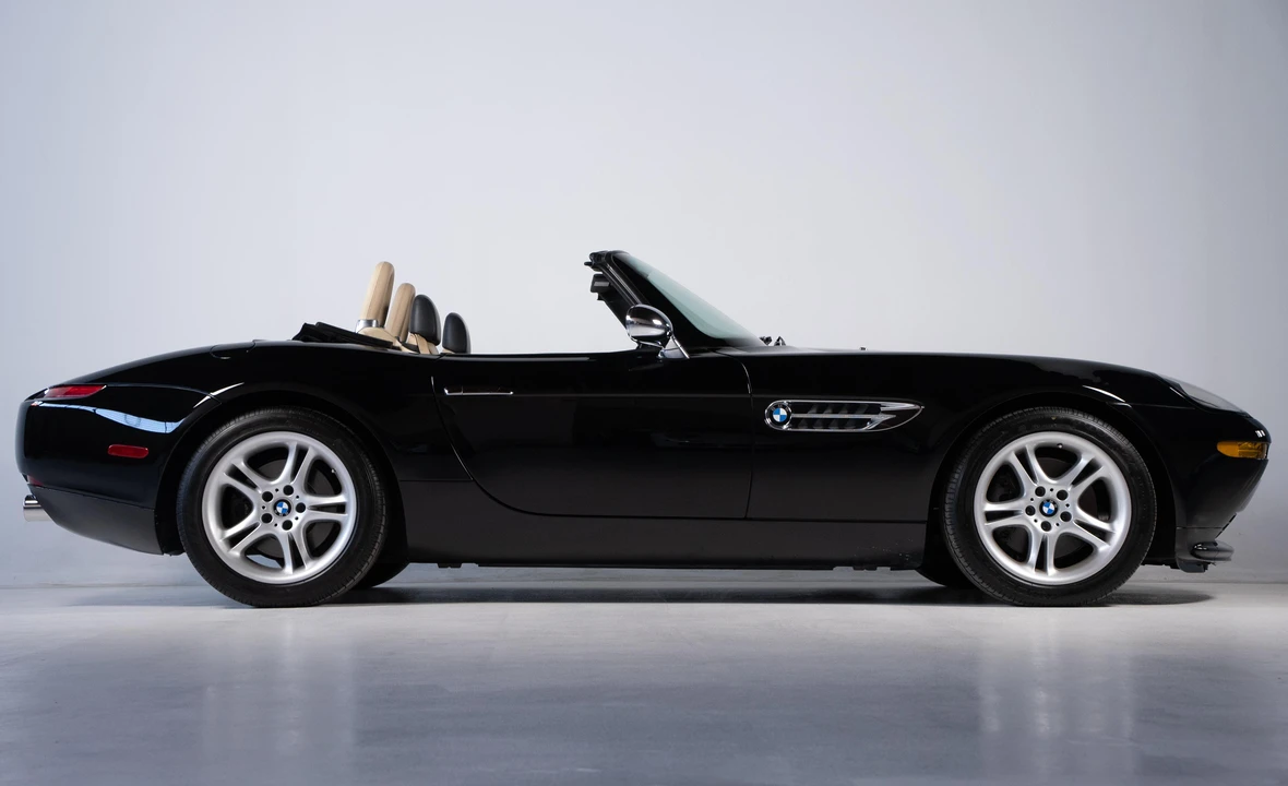 2002 BMW Z8 - Image 26 of 31