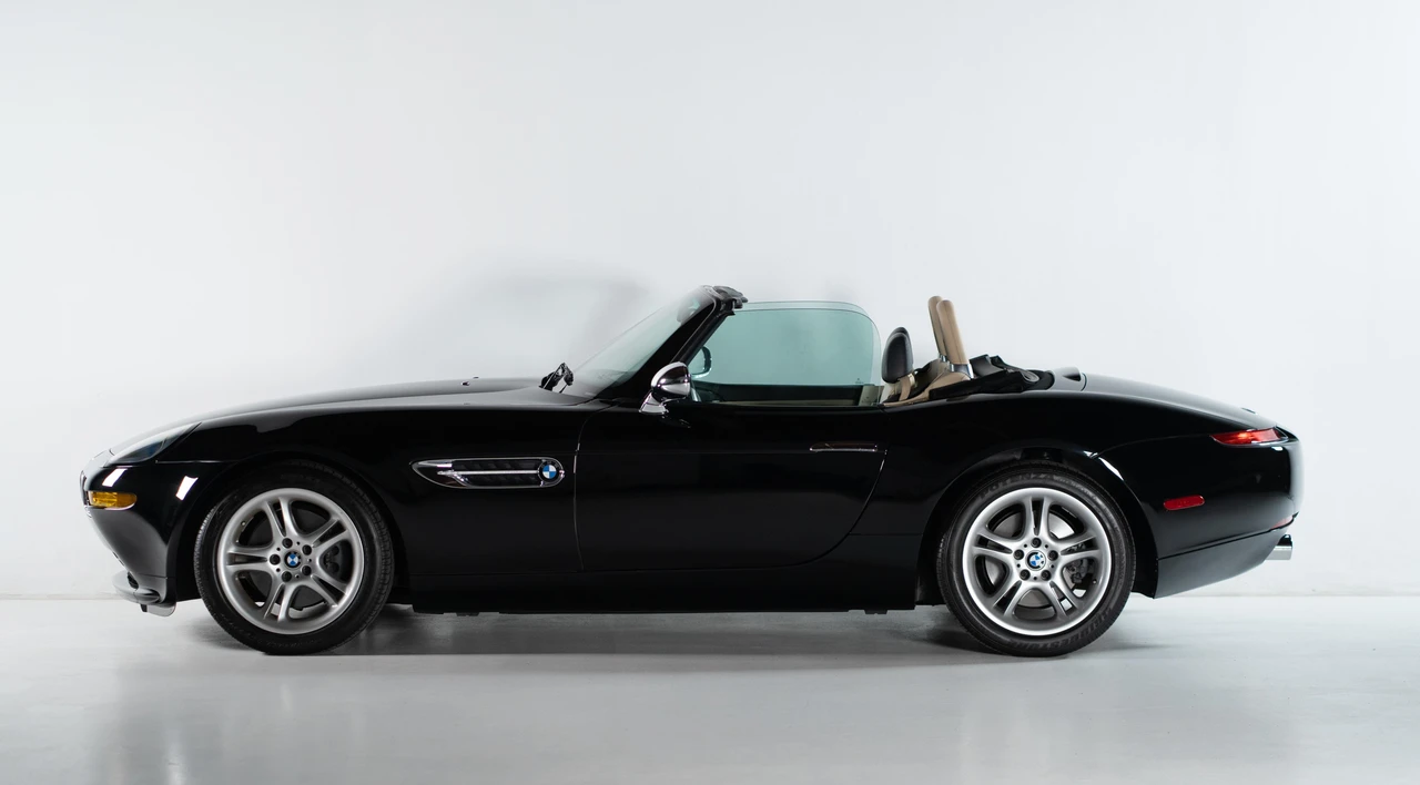 2002 BMW Z8 - Image 13 of 31
