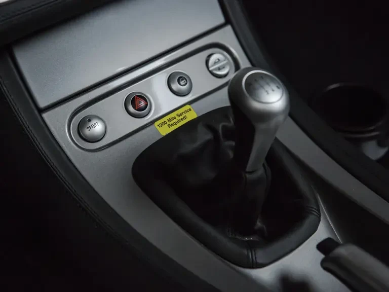 2002 BMW Z8 - Image 18 of 28