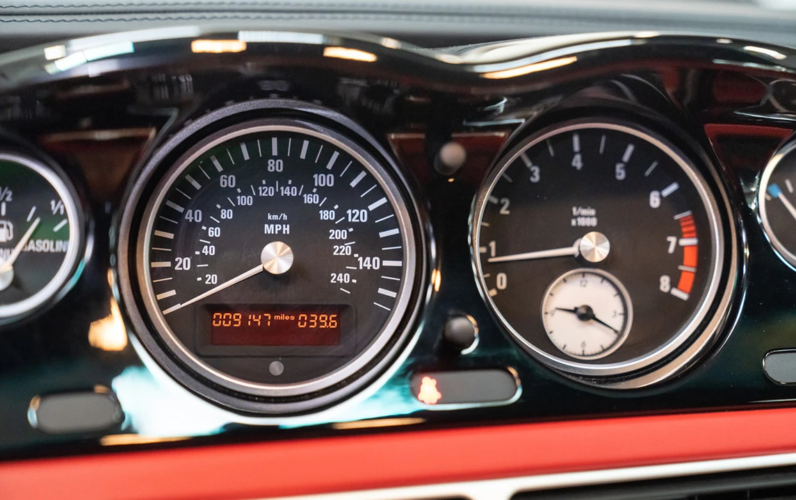 2002 BMW Z8 - Image 26 of 31