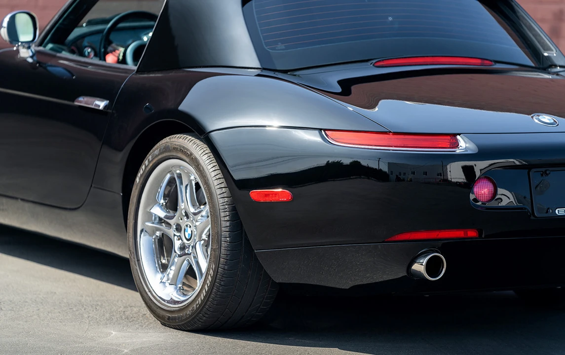 2002 BMW Z8 - Image 14 of 31