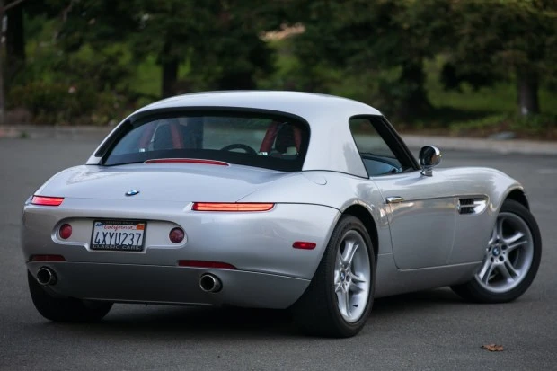 2002 BMW Z8 - Image 2 of 8
