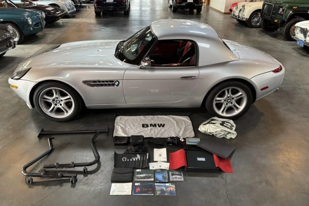 2002 BMW Z8 - Image 8 of 8