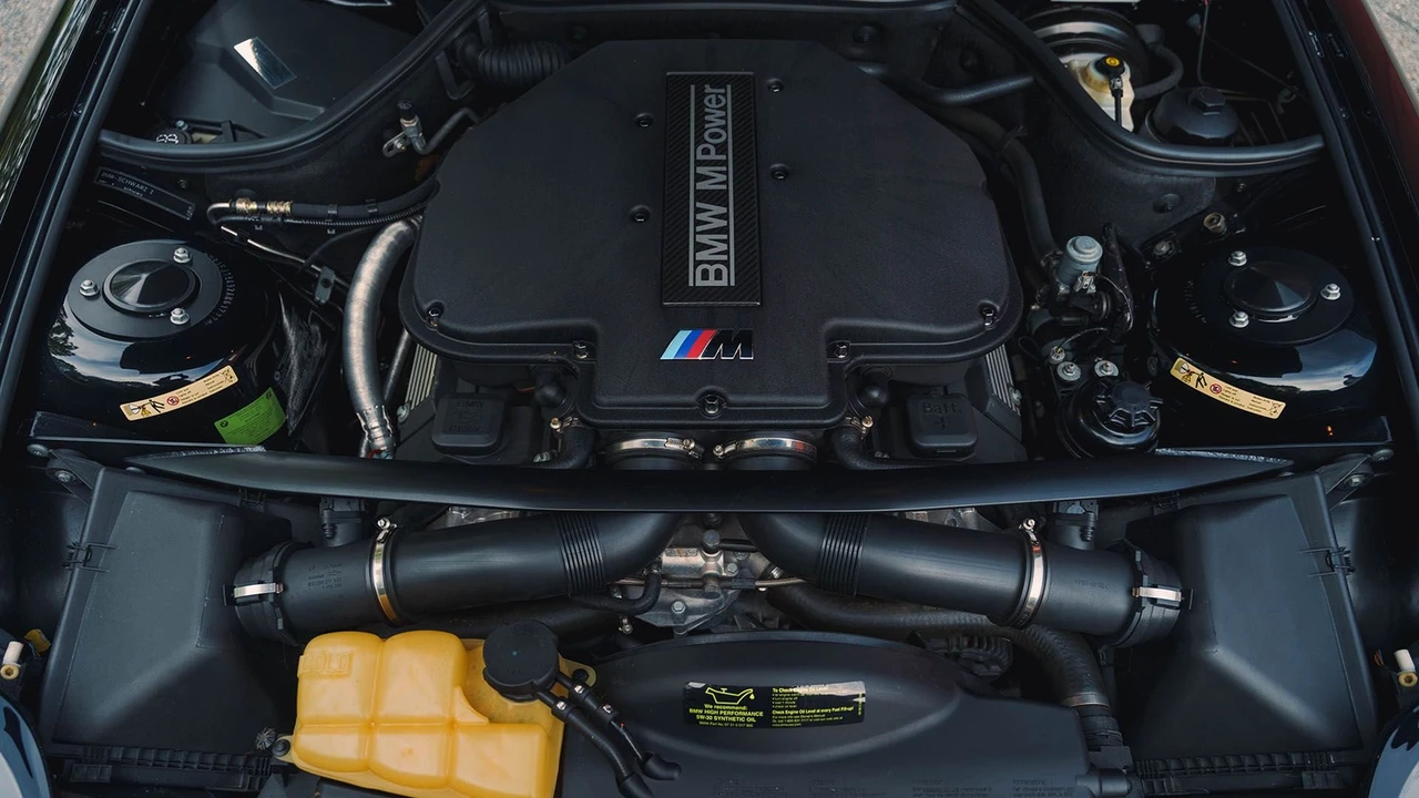 2002 BMW Z8 - Image 7 of 31