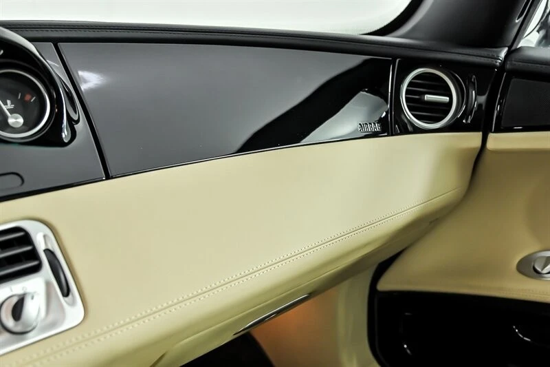 2002 BMW Z8 - Image 29 of 31