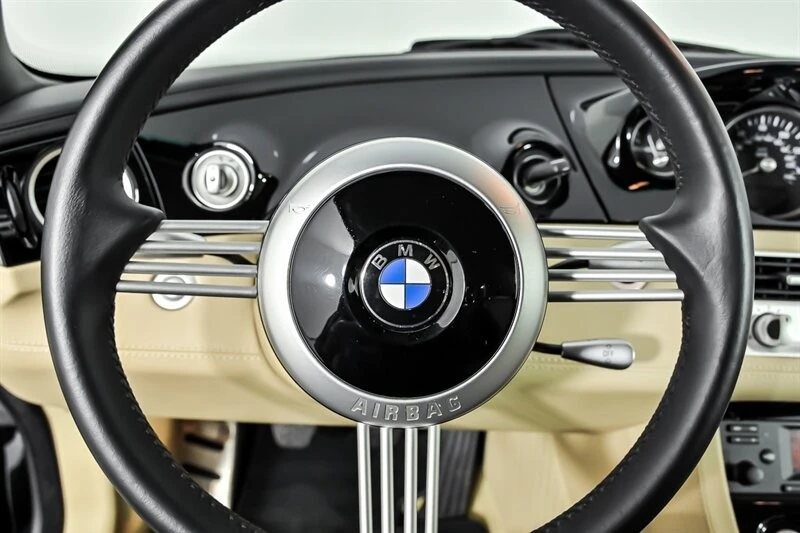 2002 BMW Z8 - Image 26 of 31