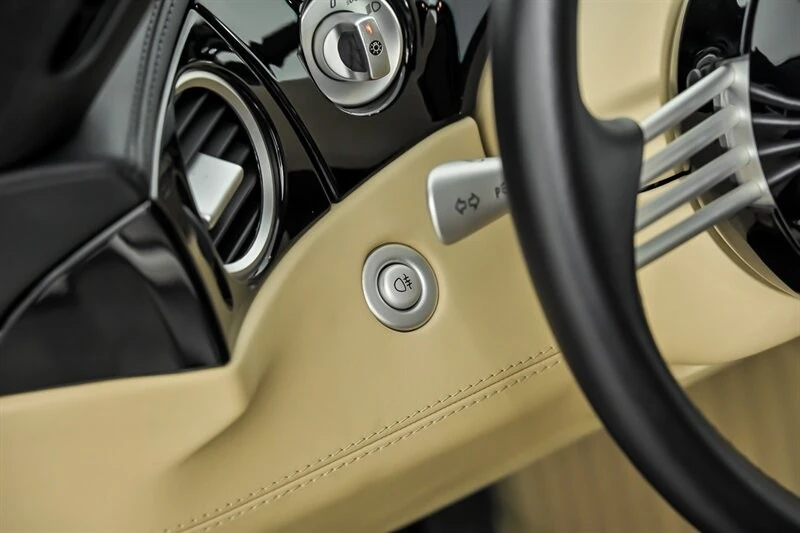 2002 BMW Z8 - Image 24 of 31