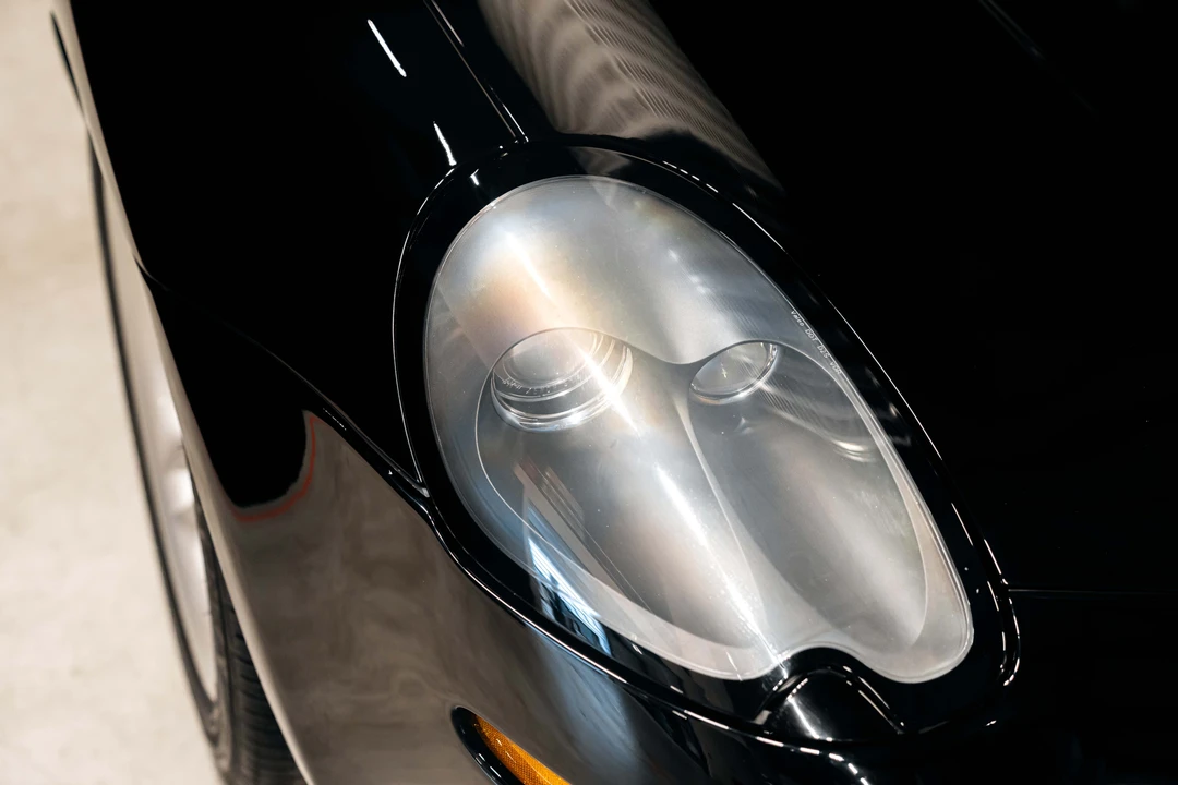 2002 BMW Z8 - Image 11 of 31