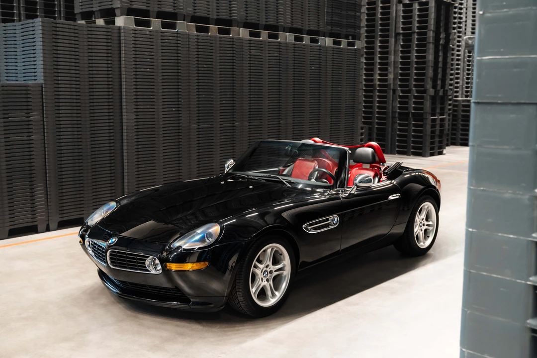 2002 BMW Z8 - Image 3 of 31