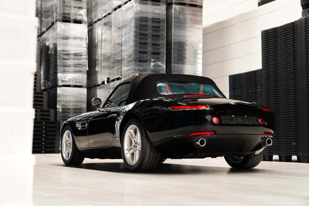 2002 BMW Z8 - Image 5 of 31