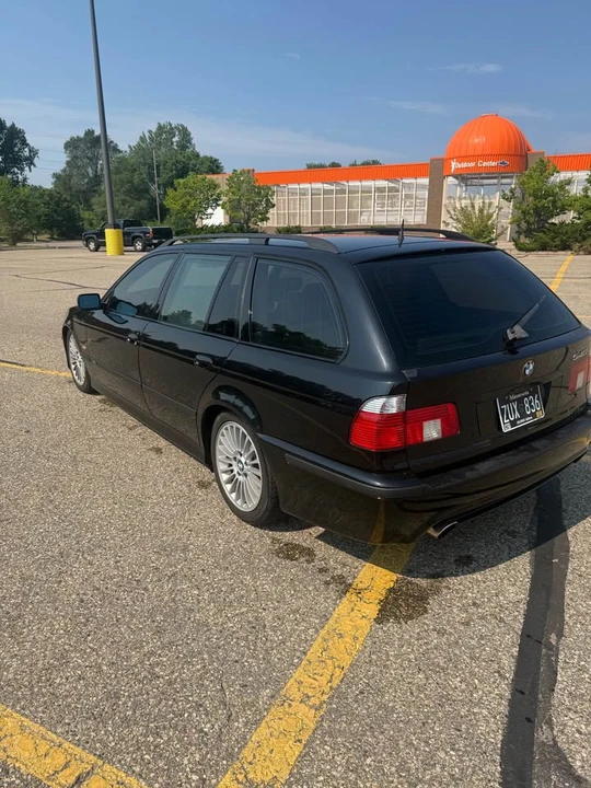 2002 BMW E39 540i - Image 8 of 16