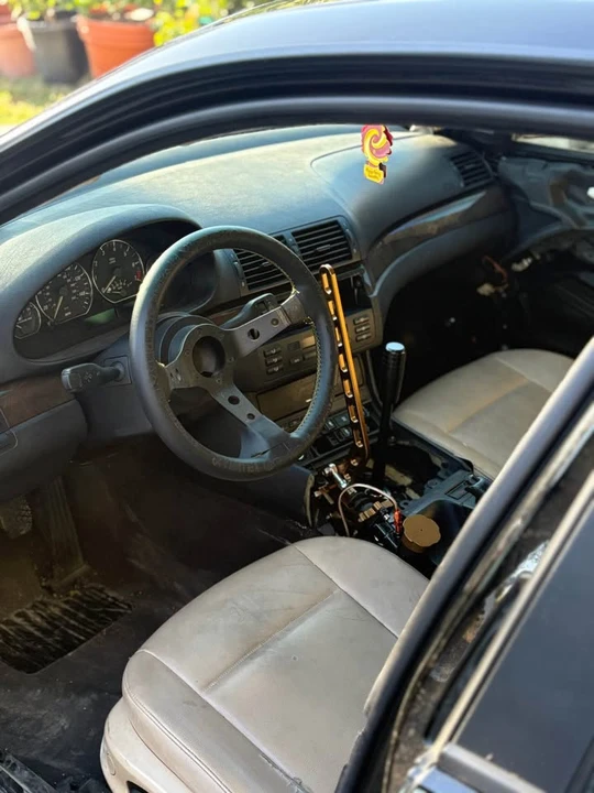 2002 BMW E46 3 Series - Image 6 of 15