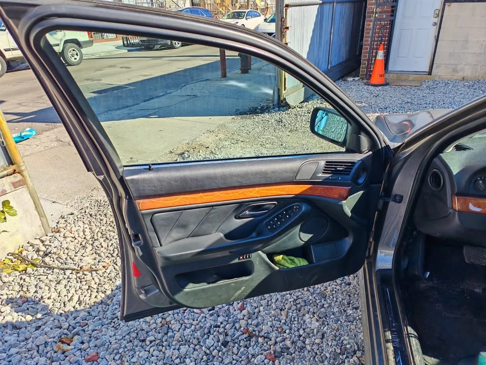 2002 BMW E39 5 Series - Image 10 of 17