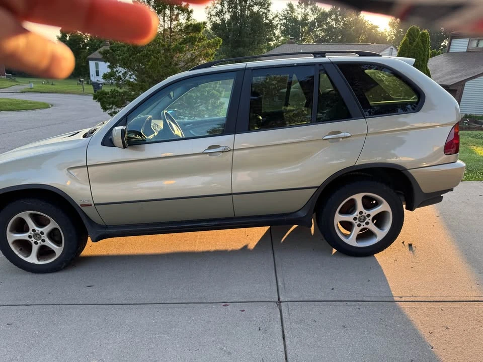 2002 BMW E53 X5 - Image 2 of 3