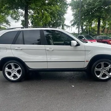 2002 BMW X5 4.4i