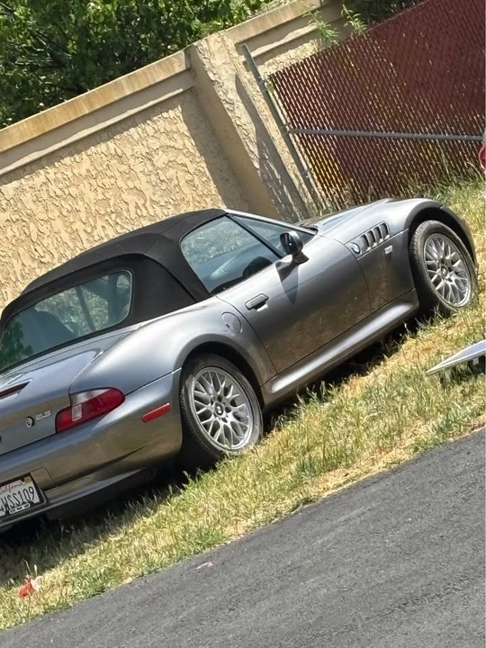 2002 BMW Z3 Roadster - Image 2 of 3