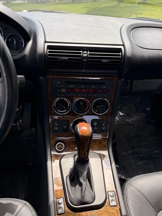 2002 BMW Z3 Roadster - Image 10 of 19