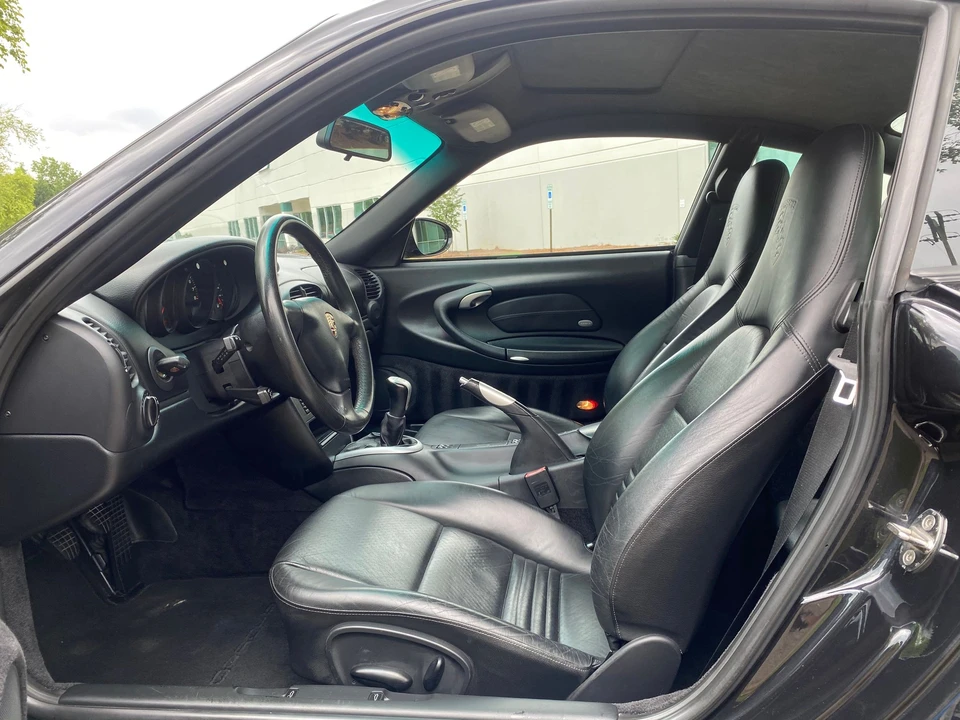 2002 Porsche 996 Carrera - Image 11 of 19