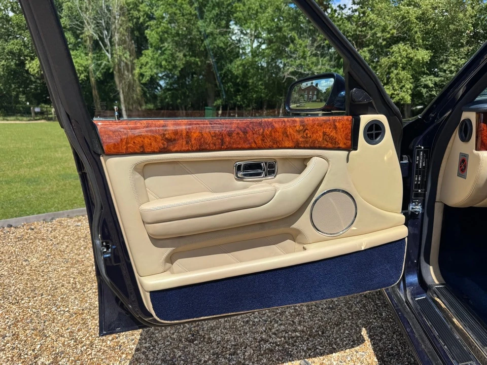2002 Bentley Arnage R & RL - Image 26 of 31