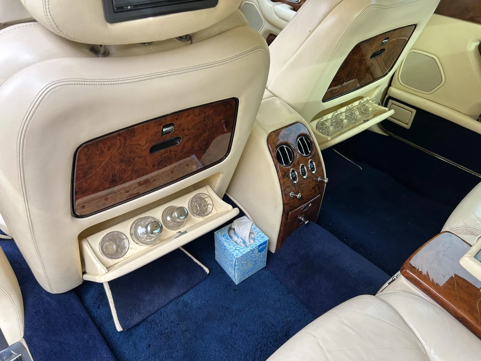 2002 Bentley Arnage - Image 27 of 31