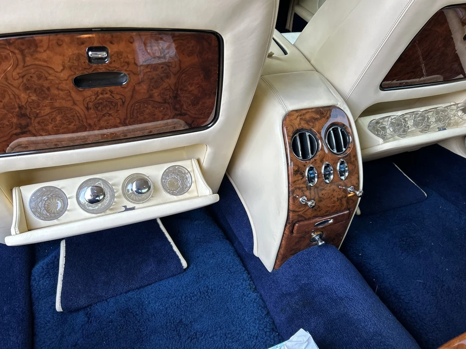 2002 Bentley Arnage - Image 28 of 31