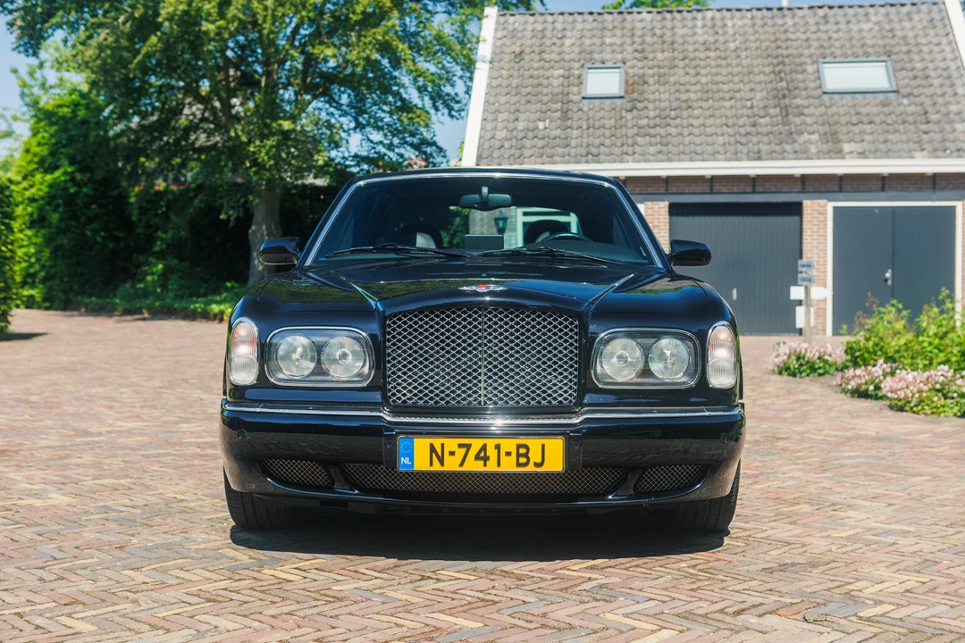 2002 Bentley Arnage R & RL - Image 2 of 31