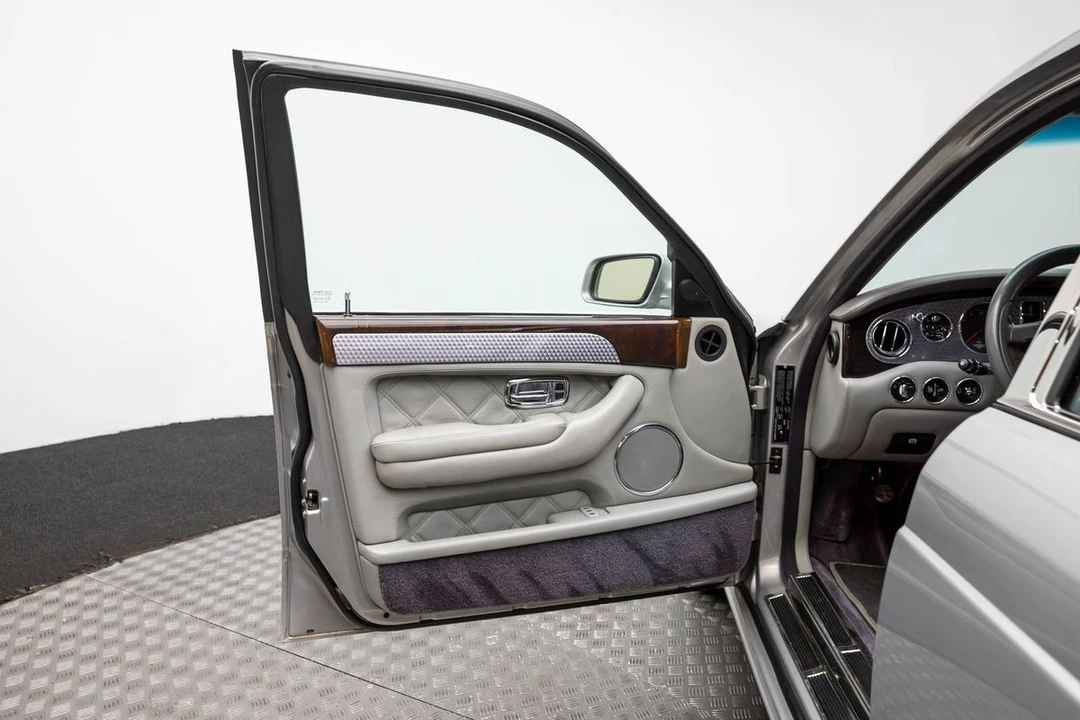2002 Bentley Arnage T - Image 10 of 12