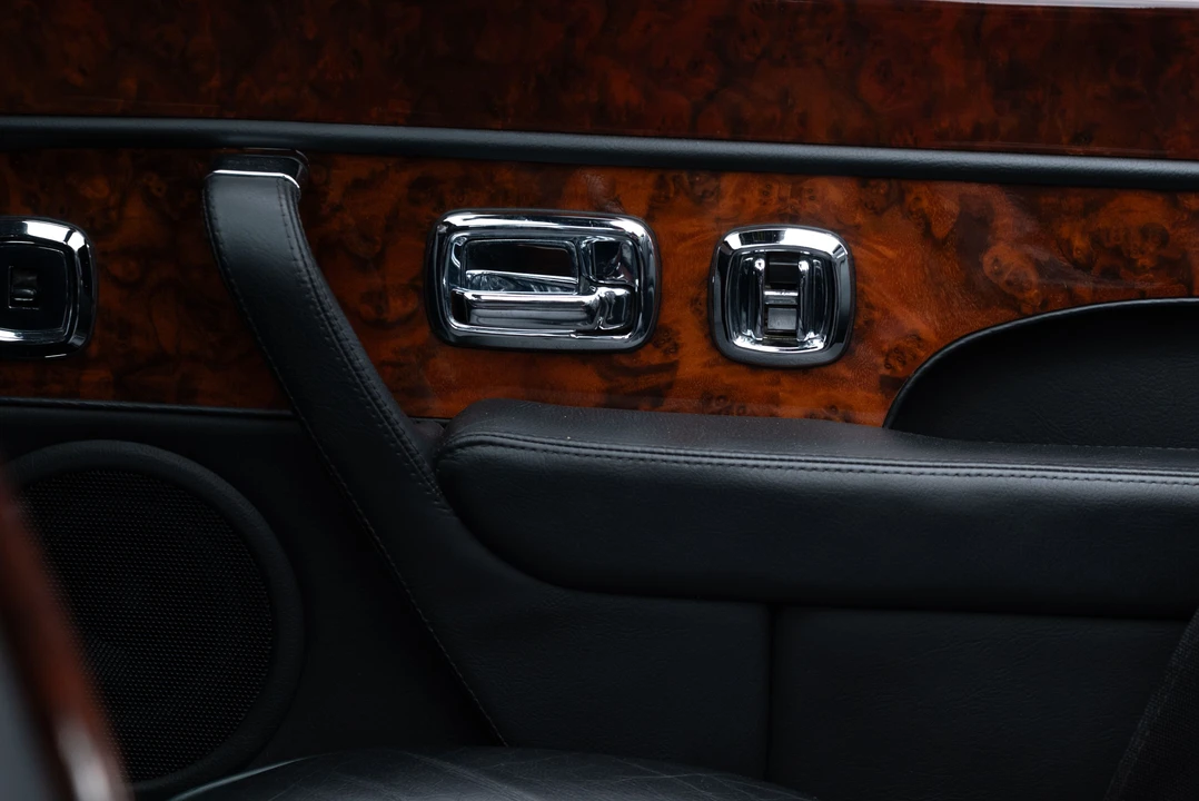 2002 Bentley Azure 1st Gen - Image 8 of 27