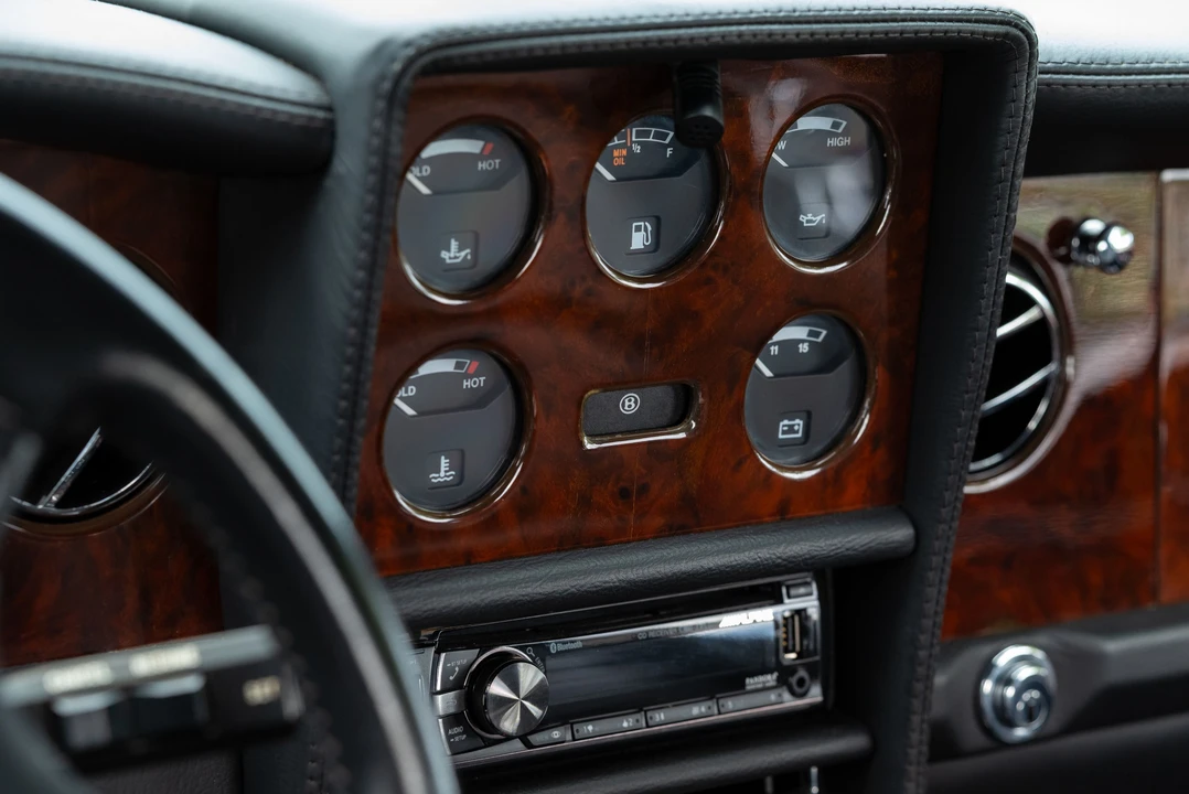 2002 Bentley Azure 1st Gen - Image 16 of 27