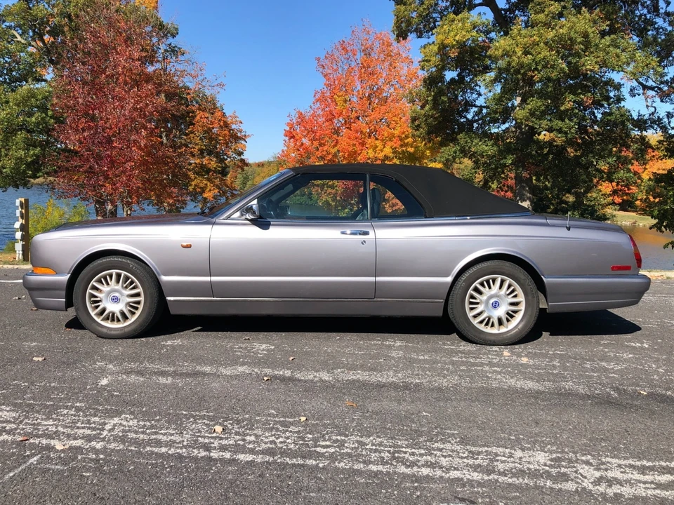 2002 Bentley Azure 1st Gen - Image 16 of 31