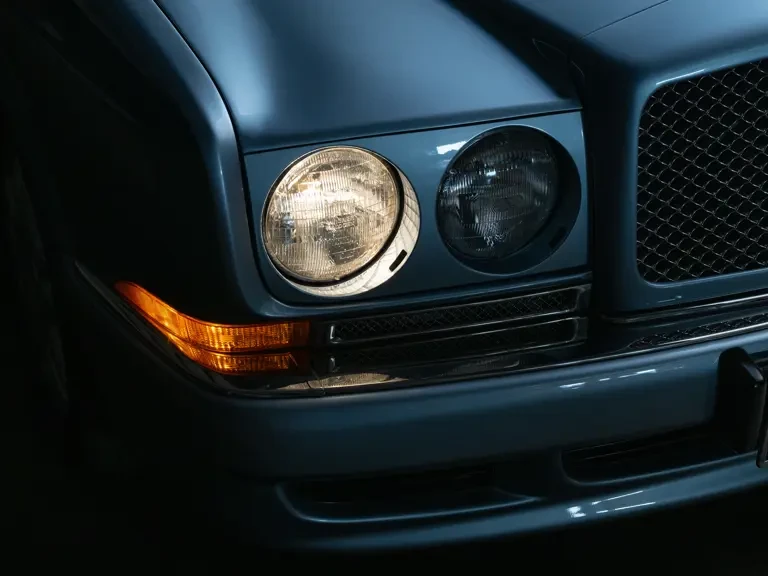 2002 Bentley Azure 1st Gen - Image 9 of 31