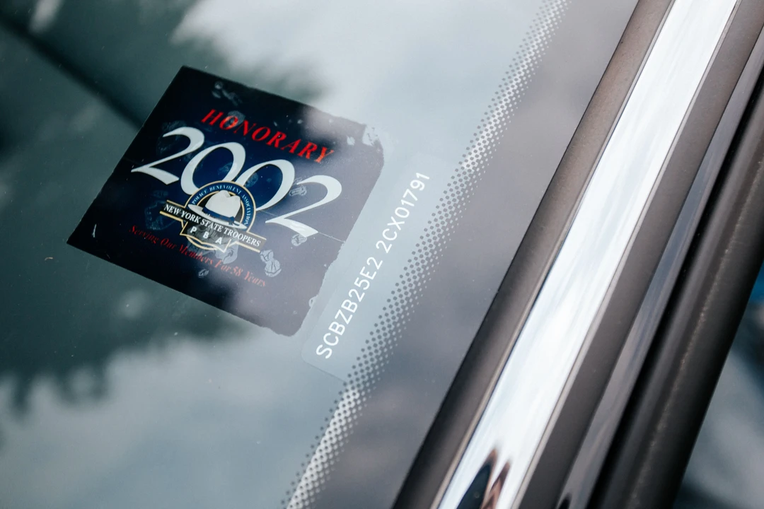 2002 Bentley Continental R - Image 19 of 31
