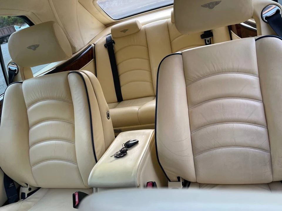 2002 Bentley Azure 1st Gen - Image 11 of 18