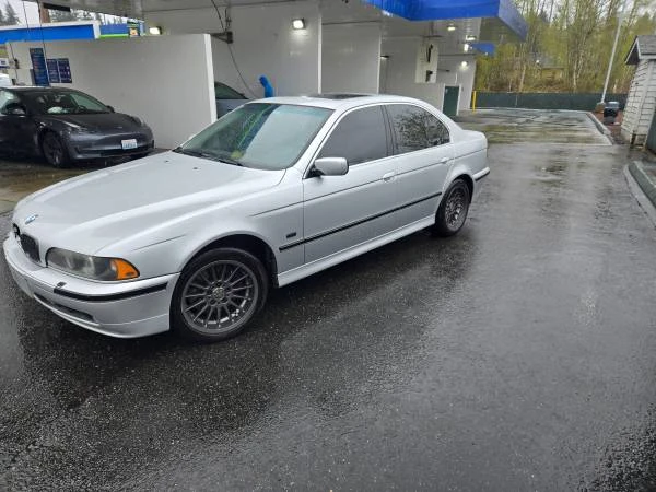 2002 BMW E39 540i - Image 2 of 3