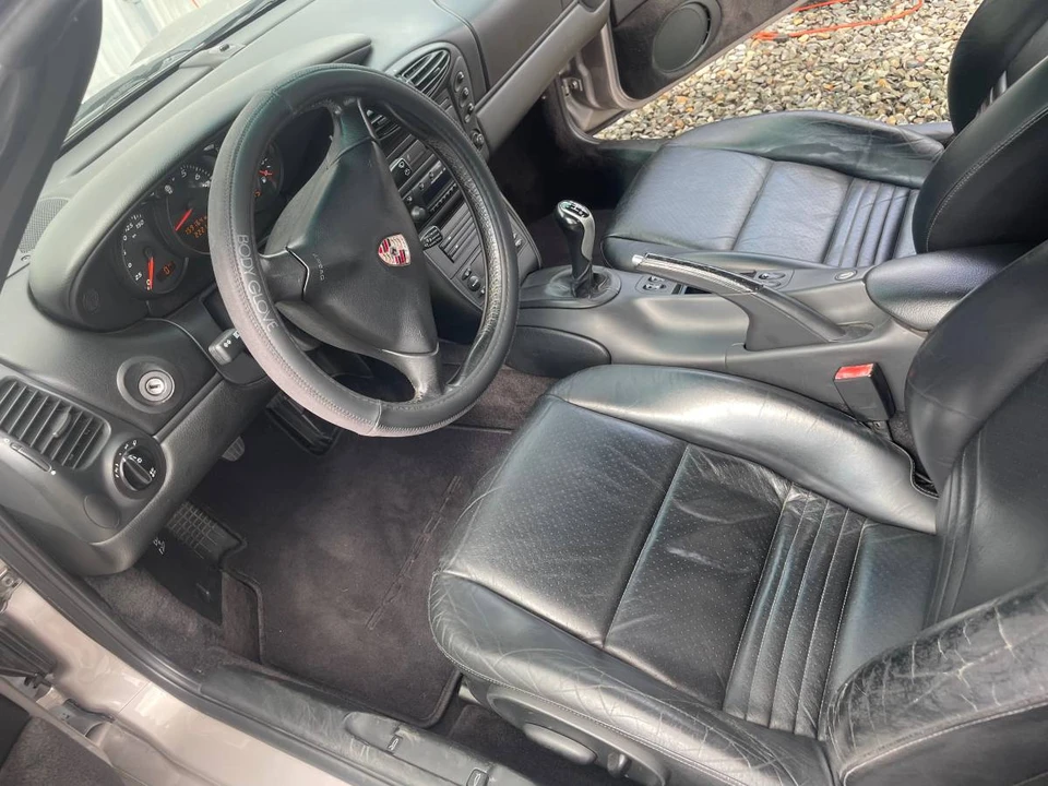 2002 Porsche 986 Boxster - Image 8 of 17