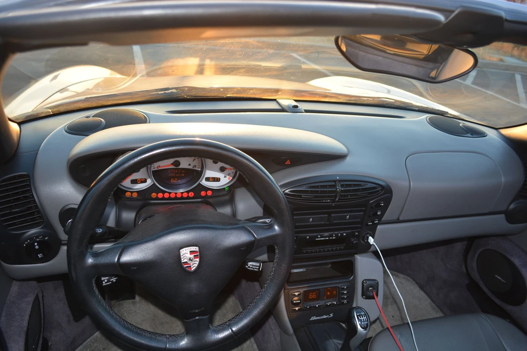 2002 Porsche 986 Boxster S - Image 13 of 18