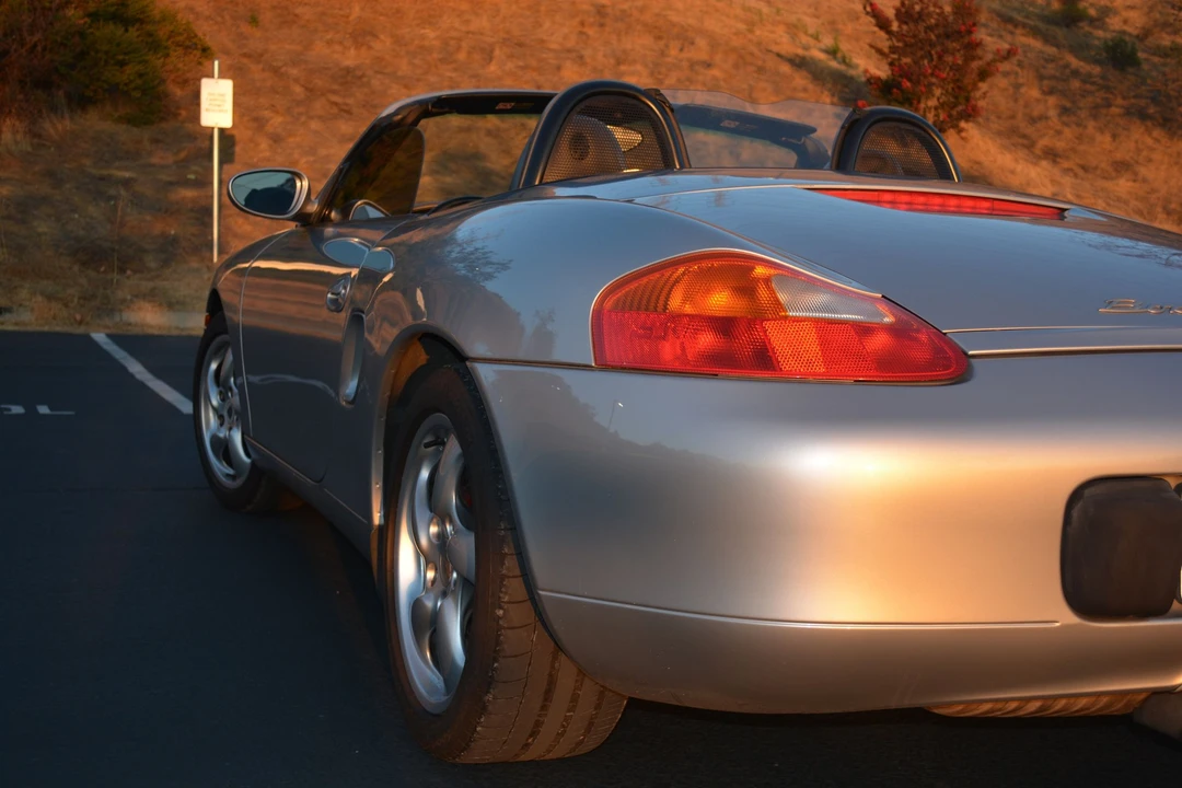2002 Porsche 986 Boxster S - Image 12 of 18