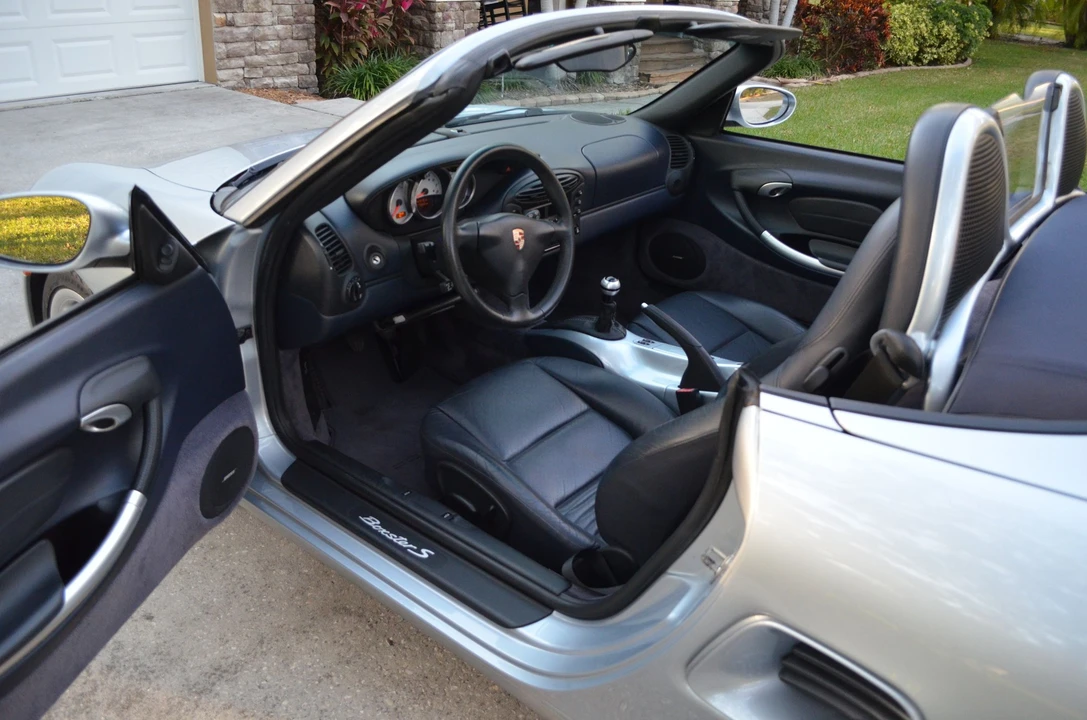 2002 Porsche 986 Boxster S - Image 8 of 16